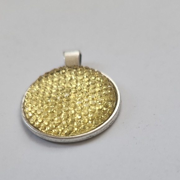Elegant Silver and Gold Pendant - Picture 5 of 5
